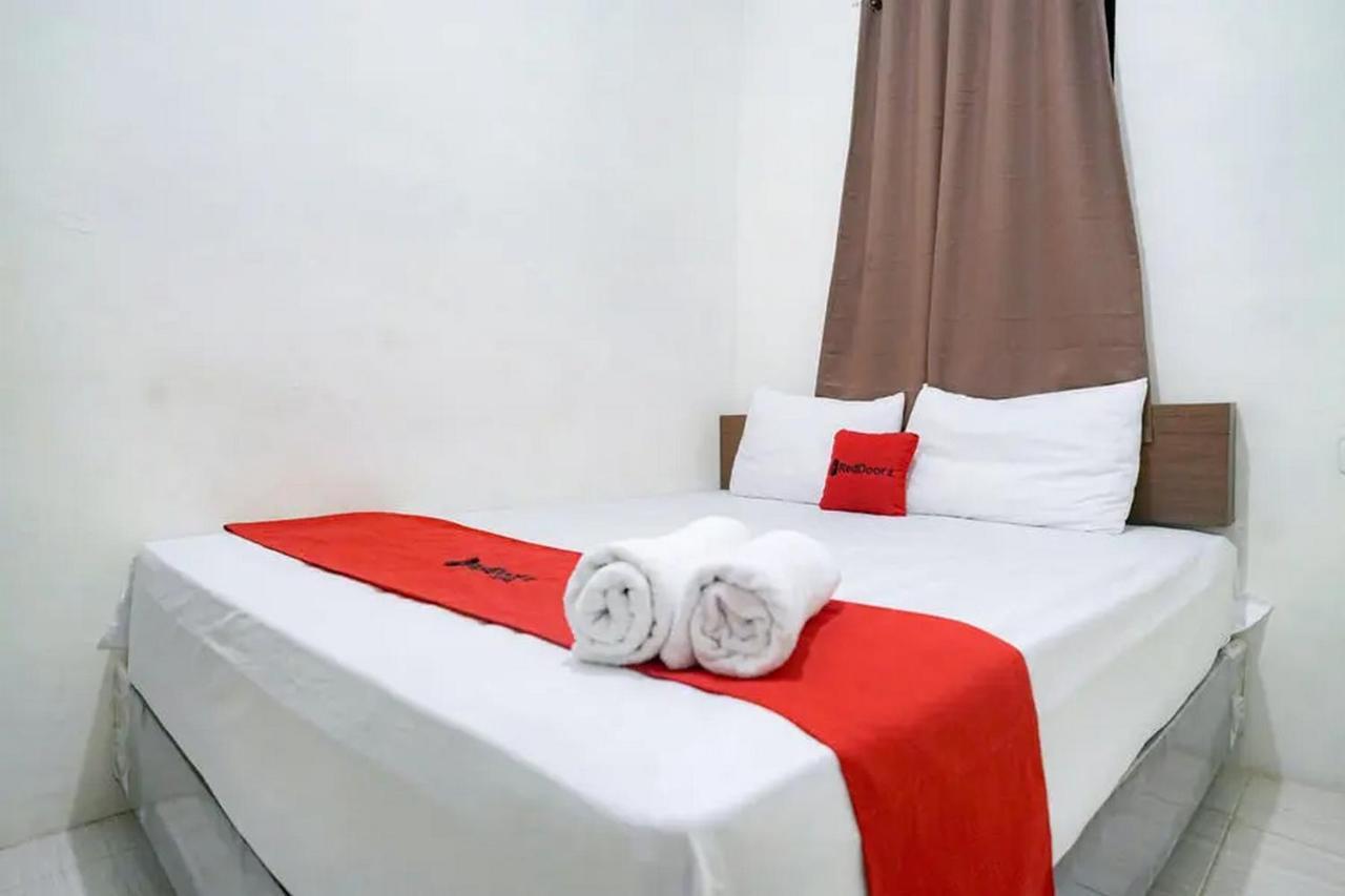 Reddoorz Near Ekowisata Mangrove Belawan Hotel Exterior photo